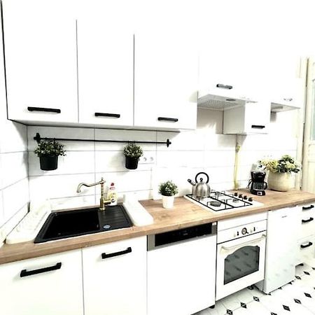 L3 City Centre Stylish Flat Ac Будапеща Екстериор снимка