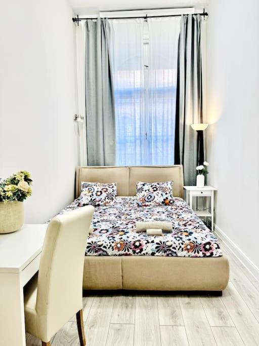 L3 City Centre Stylish Flat Ac Будапеща Екстериор снимка
