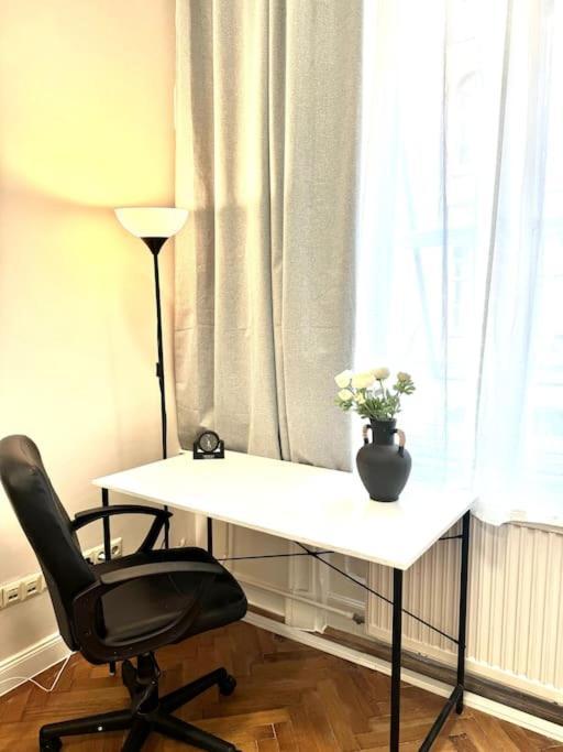 L3 City Centre Stylish Flat Ac Будапеща Екстериор снимка
